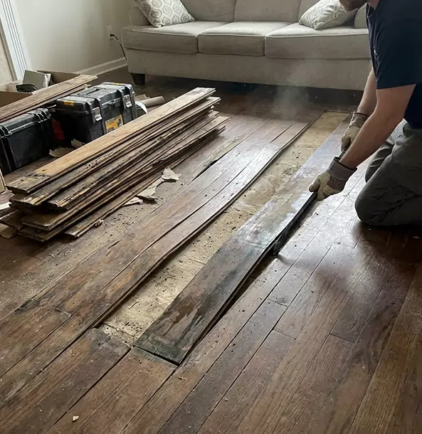 Why Winston Homeowners Choose Winston Restoration Pro for Water Damage Floor Repair?
